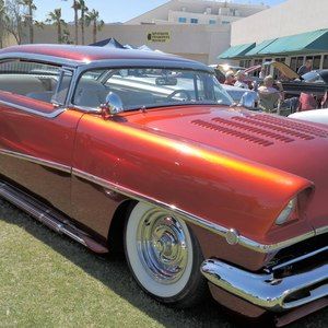 Meet your Posher, Skip